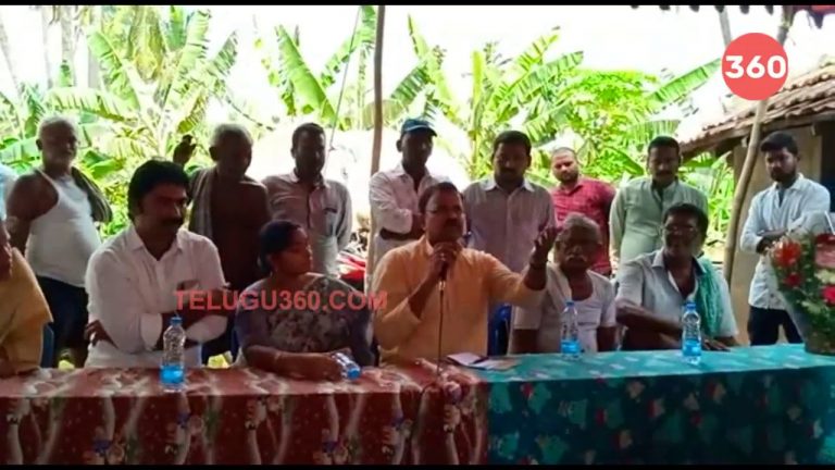 Video: JD Lakshmi Narayana face to face with farmers in West Godavari District