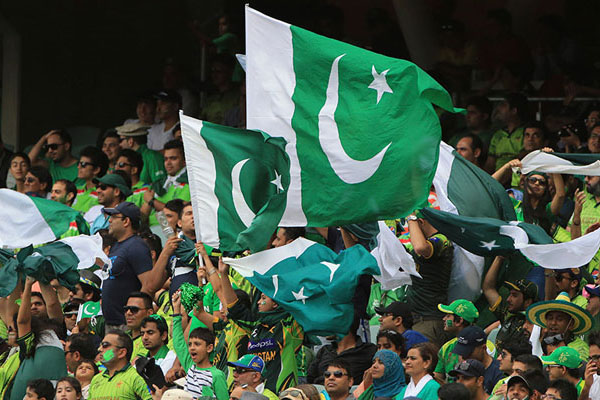 Pakistani fans clean Edgbaston stands post New Zealand win