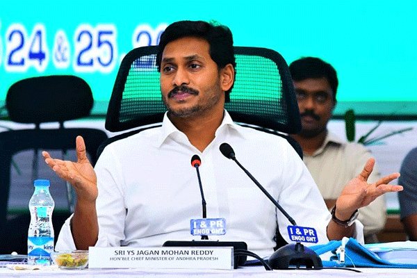 Jagan unhappy with Vijayasai over less time with Shah