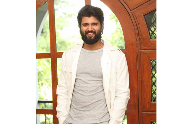 Vijay Deverakonda unhappy with the negativity around him