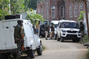 Don’t let 1990 repeat itself in Kashmir: Manish Tewari