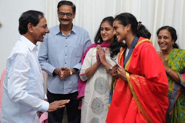 KCR assures support to Sindhu for future tournaments