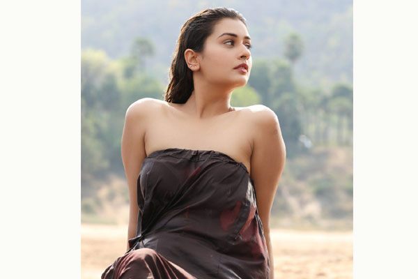 Payal Rajput’s RDX 100: Proof that some mindsets never change