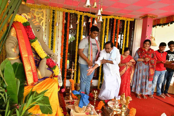 Ganesh Chaturthi begins with fervour in Telugu states