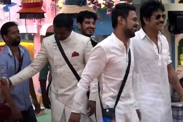 Bigg boss episode 80: Nagarjuna in the house