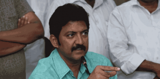 Vamsi 'playing' politics under the guise of 'quitting' politics!