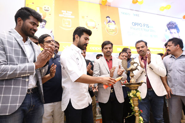 Ram Charan at Happi Mobiles launch in Vijayawada