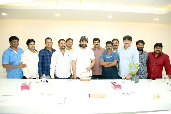 Allu Arjun donates Rs 10 lakhs for Tollywood Journalists