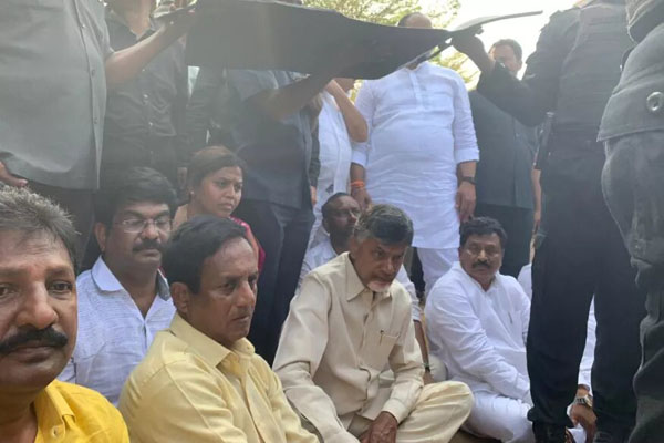 Naidu arrested and Vizag Yatra blocked