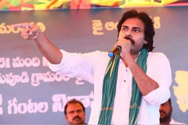 Pawan demands removal of cases against Amaravati farmers