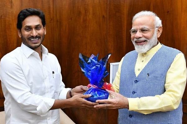 AP BJP fighting with YCP but Modi-Shah friendly with Jagan