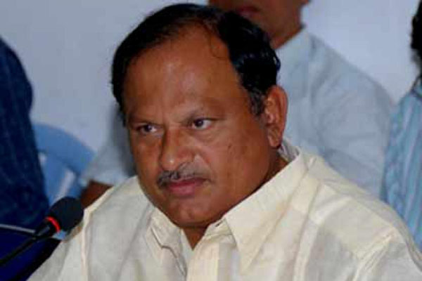 Karanam Balaram puts speculations to rest, joins YSRCP