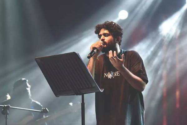 ‘He is Music’, says Allu Arjun, showering praise on ‘Srivalli’ singer Sid Sriram