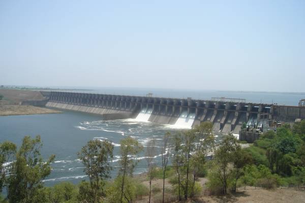 Telangana-Andhra water row heats up