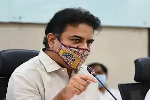 KTR fires on Modi for Covid vaccine shortage in all States!