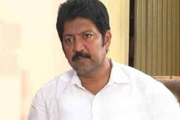 Why is YSRCP disowning Vallabhaneni Vamsi?