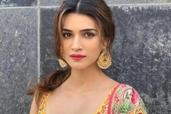 Kriti Sanon to play Sita in Adipurush?