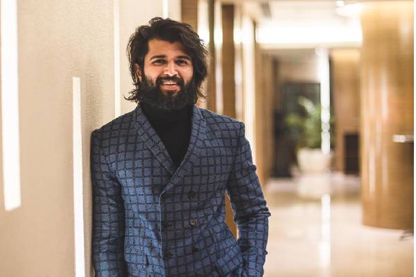 Vijay Deverakonda gets emotional with Liger celebrations