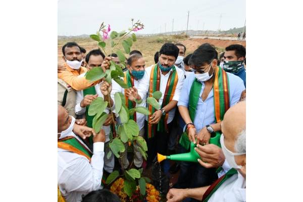 Ajay Devgn takes part in plantation programme in Hyderabad