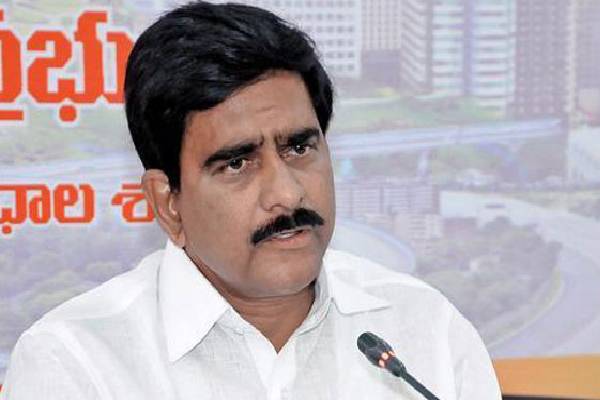 Jagan’s folly, lust for money became curse for Polavaram project, says Devineni Uma