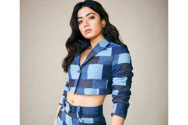 Rashmika laughs off report claiming she demands flight tickets for her dog from producers!