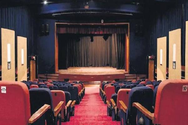 Except “Vakeel Saab”, all theatres to be closed in Telangana till April 30