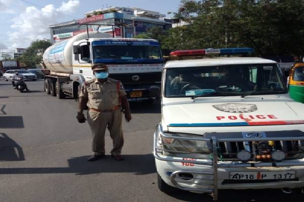Andhra Police traces missing oxygen tanker, saves 400 patients
