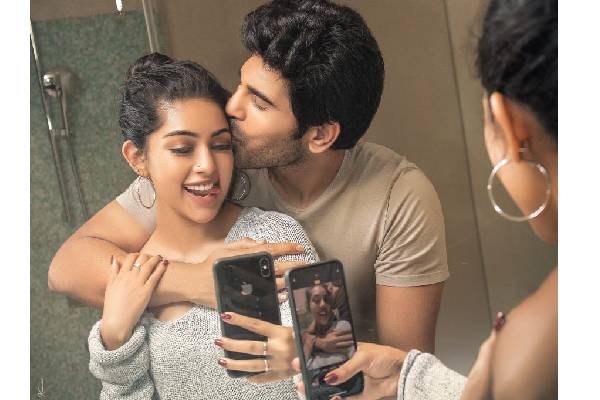 Pic: Allu Sirish and Anu Say ‘Prema Kadanta’