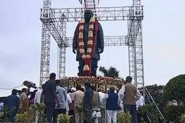 P V Narasimha Rao’s statue unveiled in Hyderabad