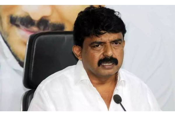 Perni Nani flays Naidu on Guntur stampede