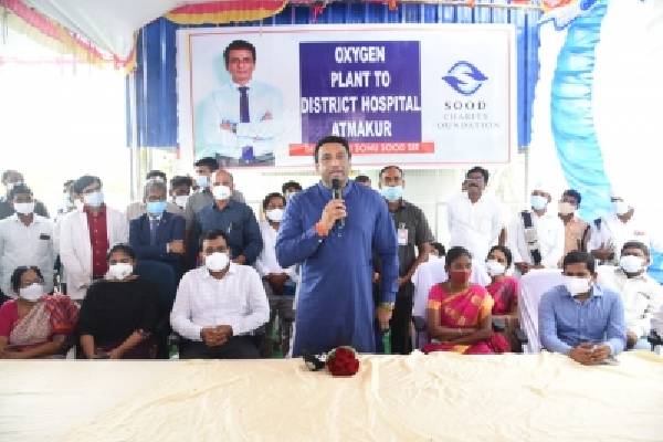 Andhra minister inaugurates O2 plant funded by Sonu Sood