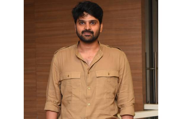 Sree Vishnu turns emotional on stage