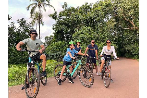 Samantha happily holidaying in Goa