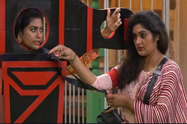 Bigg boss 5: Priya becomes captain and Kajal goes to jail