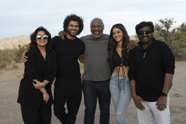 Mike Tyson enjoys Indian food with Vijay Deverakonda, Ananya Pandey