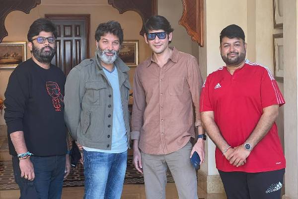 ‘Bheemla Nayak’ team catches up with Mahesh Babu in Dubai to plan new film