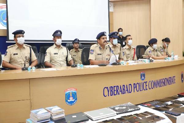 Cyberabad police bust fake SBI call centre in Delhi