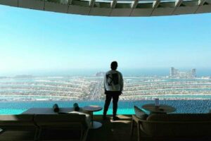 Allu Arjun savours the views of Dubai’s skyline