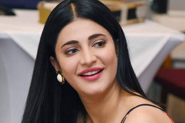 Shruti Haasan’s bold statement about Nose Job