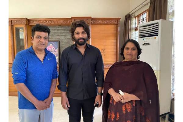 Allu Arjun meets Puneeth Rajkumar’s Family