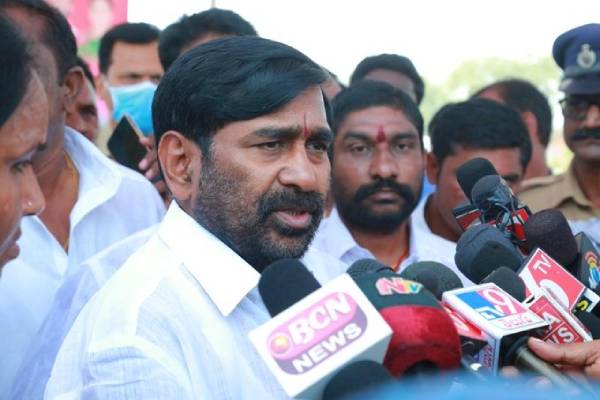 EC notice to Telangana minister for violation of model code