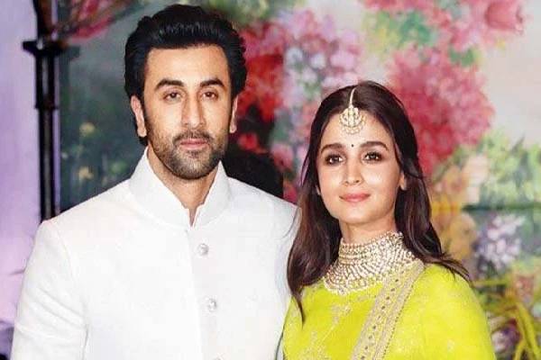 Ranbir Kapoor and Alia Bhatt are officially Married