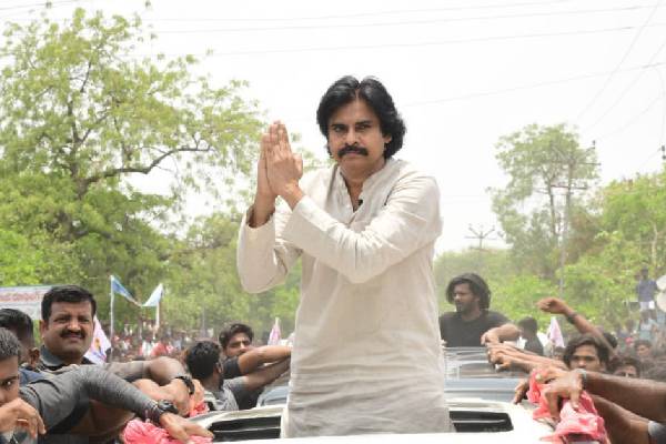 Is Pawan Kalyan moving close to Naidu?