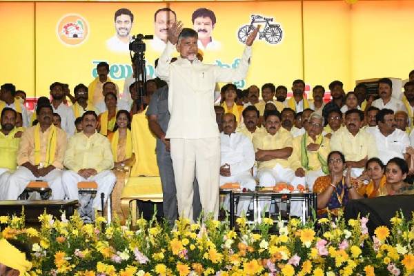 Naidu vows to turn Kuru Sabha into Gaurava Sabha