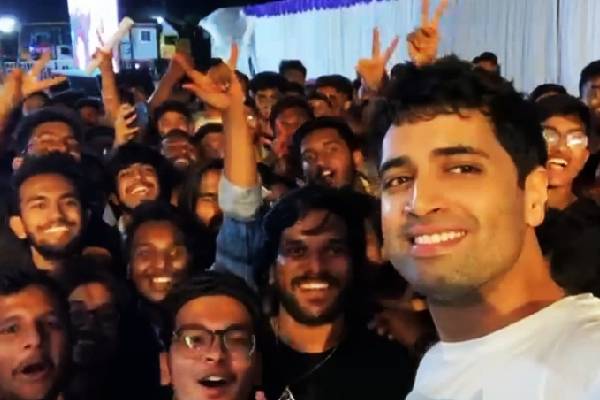 Adivi Sesh bonds with Hyderabad college crowd over ‘Major’ trailer