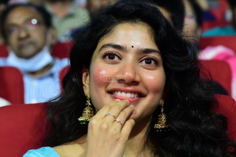 Sai Pallavi overwhelmed by ‘Virata Parvam’ pre-release praise