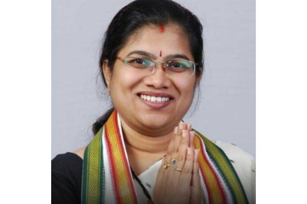 Palvai Sravanthi is Cong candidate for Munugode by-poll