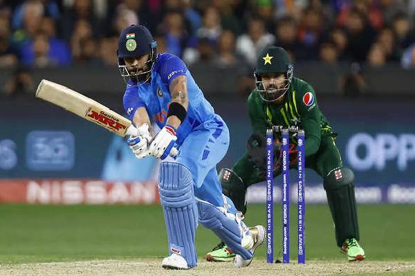 T20 World Cup: Virat Kohli slams unbeaten 82 in India’s incredible four-wicket win over Pakistan