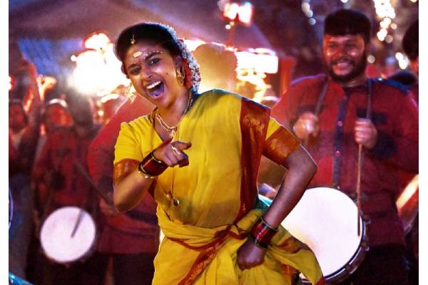 First Look: Keerthy Suresh as Vennala from Dasara