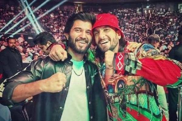 Ranveer Singh soaks in MMA action, poses with Vijay Deverakonda